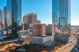 1015 Elm St, Dallas, TX - AERIAL map view