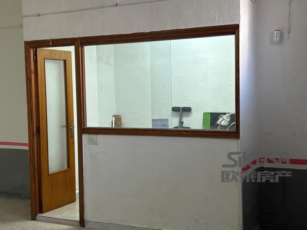 Getafe, MAD 28901 - Unit 01 -  - Interior Photo - Image 1 of 6