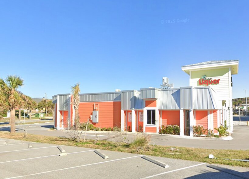 2400 S Atlantic Ave, Daytona Beach Shores, FL à louer - Photo du bâtiment - Image 2 de 9