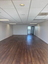 120-124 Lomas Santa Fe Dr, Solana Beach, CA for lease Interior Photo- Image 1 of 6