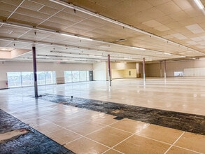 1701 Lincoln Hwy, North Versailles, PA for lease Interior Photo- Image 2 of 3