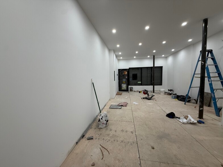 99 Ralph Ave, Brooklyn, NY for lease - Building Photo - Image 2 of 4