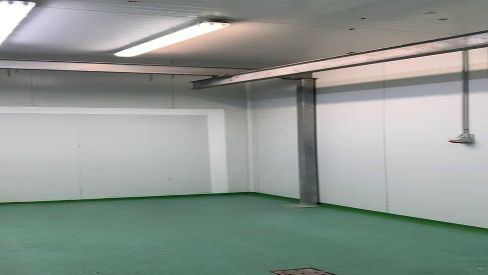 Industrial in Calldetenes, Barcelona for sale - Interior Photo - Image 2 of 6