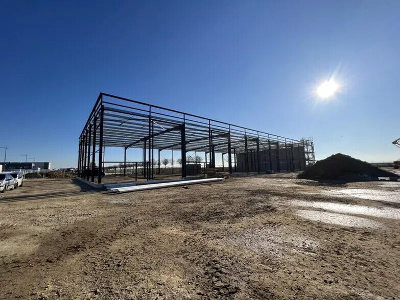 1 Rue Henry Fosse, Le Mesnil-Amelot à louer - Photo de construction - Image 3 de 10
