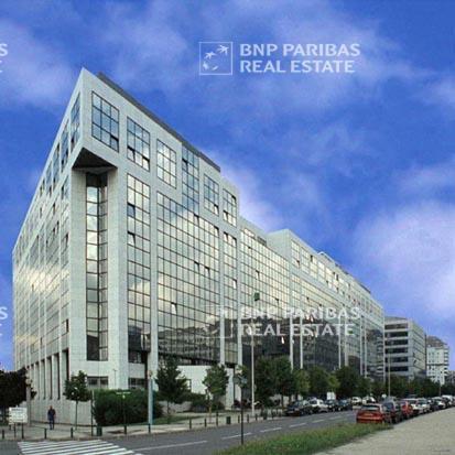 Bureau dans Noisy-le-Grand à louer - Photo du bâtiment - Image 2 de 2