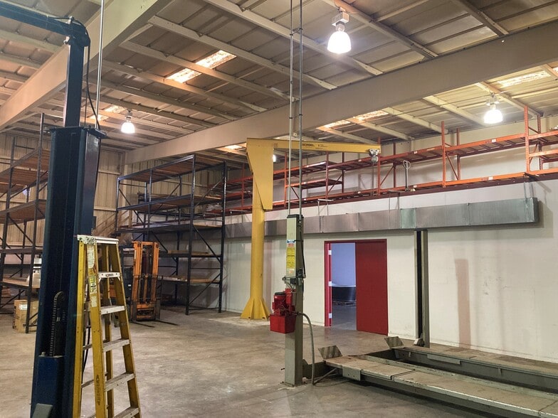 7640 Southrail Rd, North Charleston, SC for lease - Interior Photo - Image 3 of 9