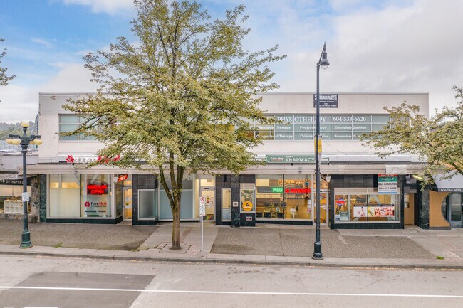 Plus de détails pour 424 Columbia St, New Westminster, BC - Bureau, Commerce de détail à louer