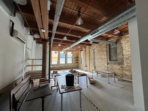 1046-1048 W Kinzie St, Chicago, IL à louer Photo intérieure- Image 1 de 6