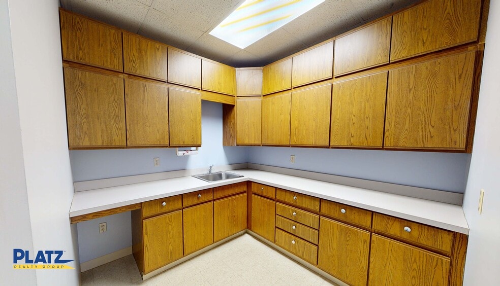 5000 E Market St, Warren, OH for lease - Interior Photo - Image 2 of 11