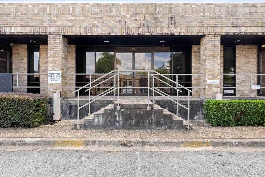 1705 Judson Rd, Longview, TX for lease - Building Photo - Image 2 of 12
