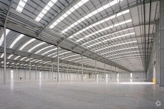 Lincoln Green Way, Doncaster for lease Interior Photo- Image 2 of 26