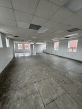 1181 Rockingham Av, Ottawa, ON for lease Interior Photo- Image 1 of 2