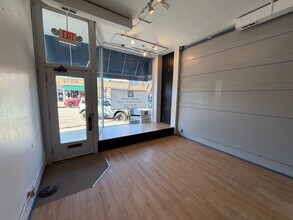 405-421 4th St, Wilmette, IL for lease Interior Photo- Image 2 of 5