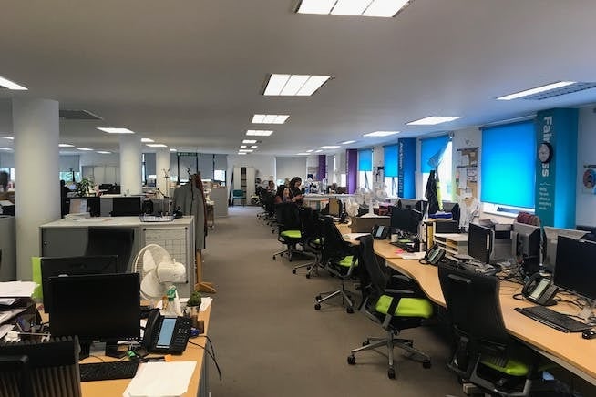 2 Lawn House Clos, Londres à louer Photo intérieure- Image 1 de 4