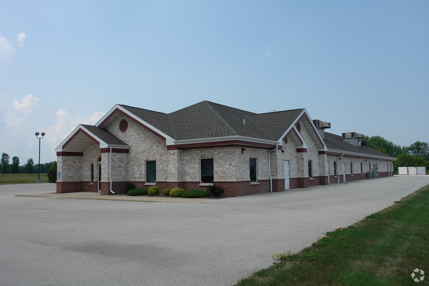 1540 Main Ave, De Pere, WI for lease - Building Photo - Image 3 of 6