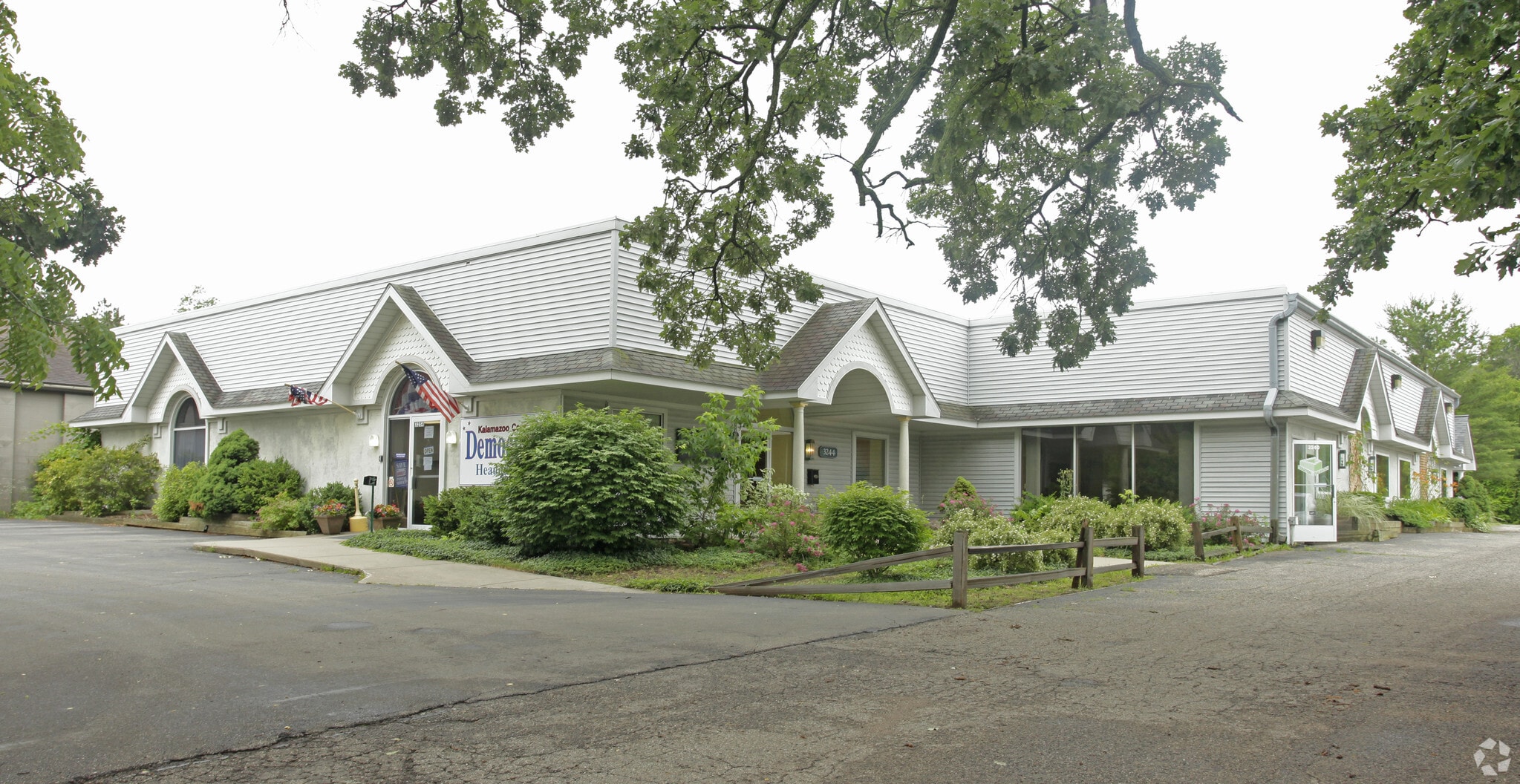 3234 S Westnedge Ave, Kalamazoo, MI for sale Primary Photo- Image 1 of 44