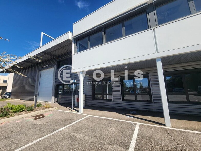 151 B Route De Grenoble, Saint-Priest for lease - Building Photo - Image 3 of 18