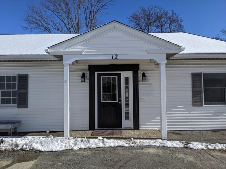 12 Hastings St, Mendon, MA for sale - Primary Photo - Image 1 of 1