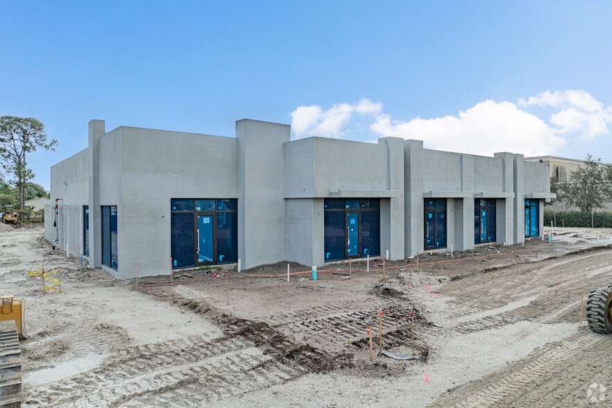 3772 S Military Trl, Lake Worth, FL for lease - Building Photo - Image 1 of 13