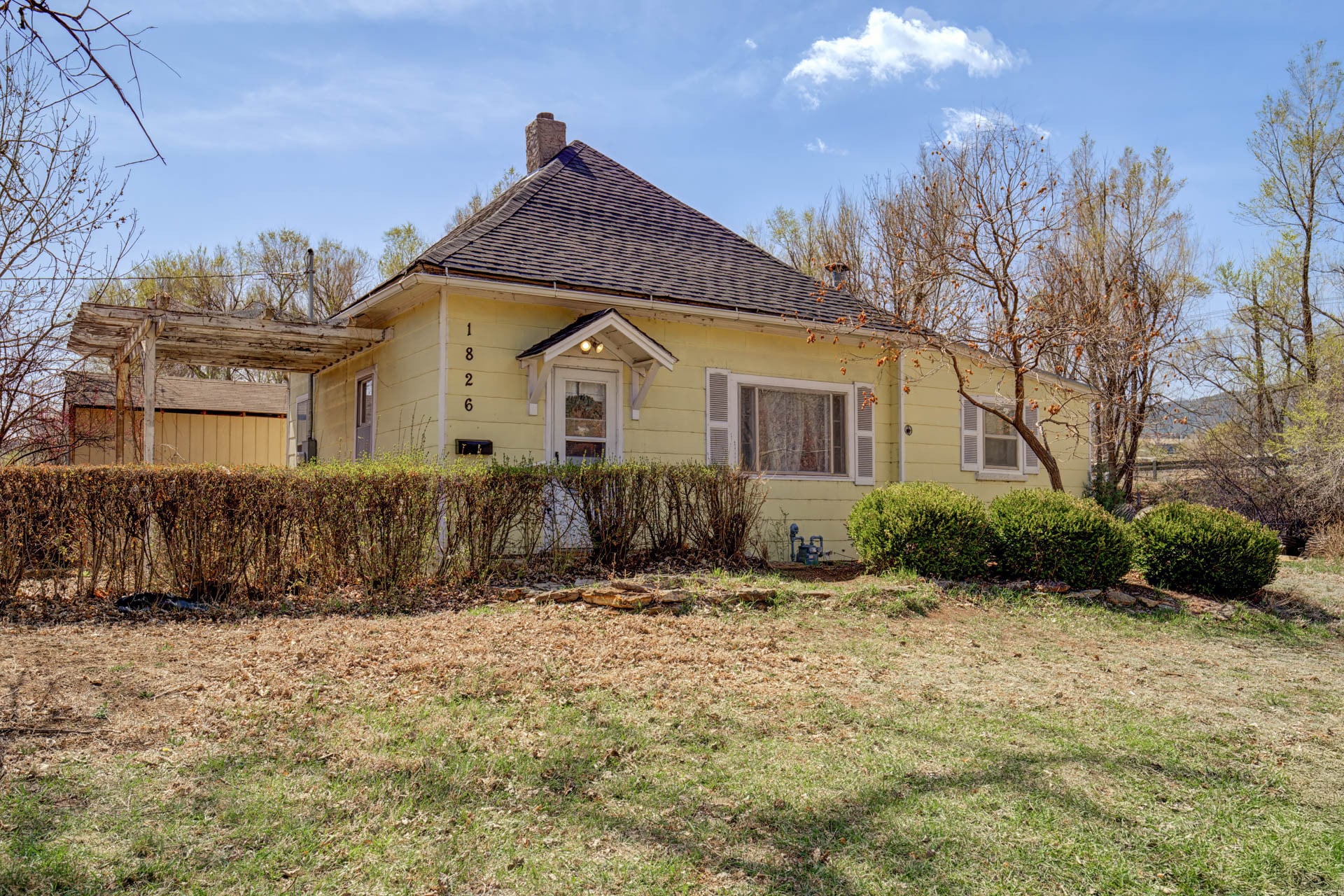 1826 Woodbine Ave, Colorado Springs, CO for sale Primary Photo- Image 1 of 2