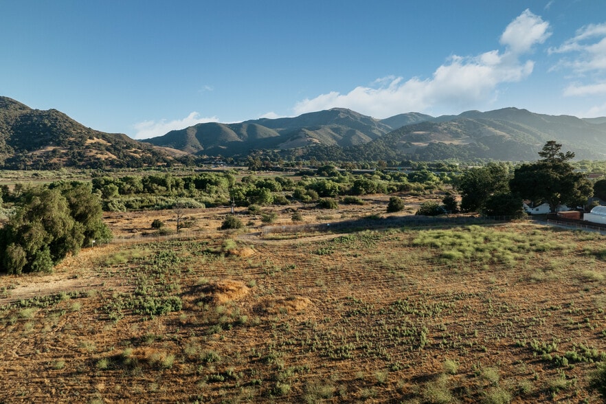 290 E Highway 246, Buellton, CA for sale - Building Photo - Image 2 of 12