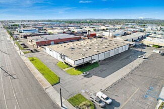 Plus de détails pour 1005 E Orangethorpe Ave, Anaheim, CA - Industriel à vendre