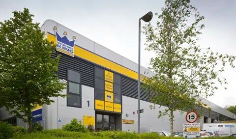 Porz Av, Dunstable à louer Photo du bâtiment- Image 1 de 3