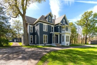 Plus de détails pour 238 E Main St, Westfield, NY - Multi-résidentiel à vendre