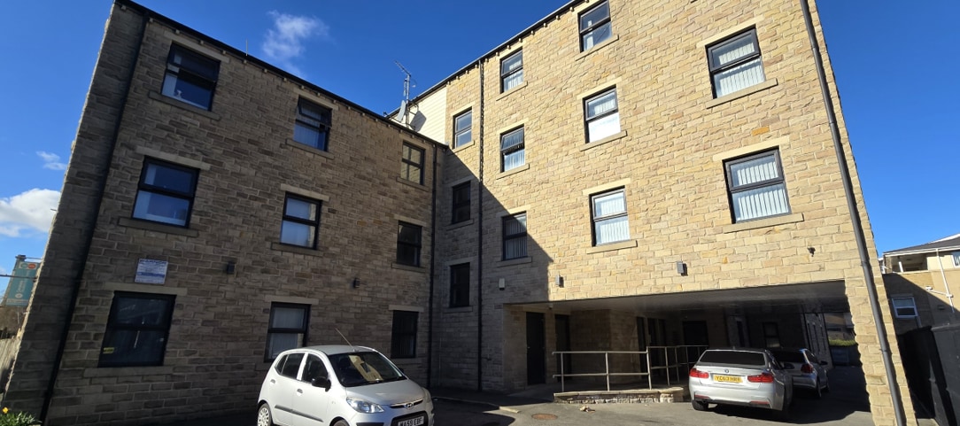 Firth St, Huddersfield for sale Primary Photo- Image 1 of 2