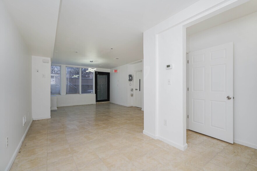 1330-1332 Rockland Ave, Staten Island, NY à louer - Photo intérieure - Image 3 de 25