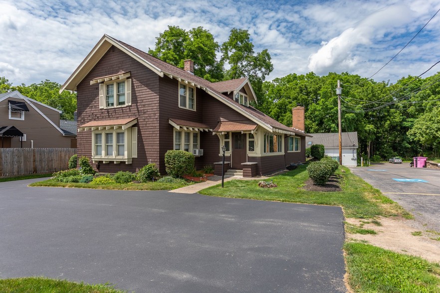 1780 Penfield Rd, Penfield, NY à vendre - Photo du bâtiment - Image 1 de 1