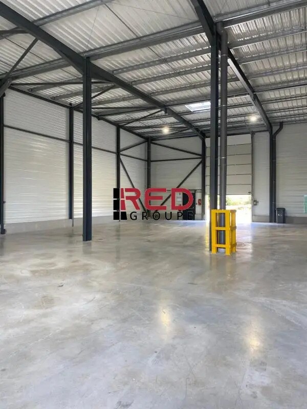 Industrial in Signes for lease Building Photo- Image 1 of 6