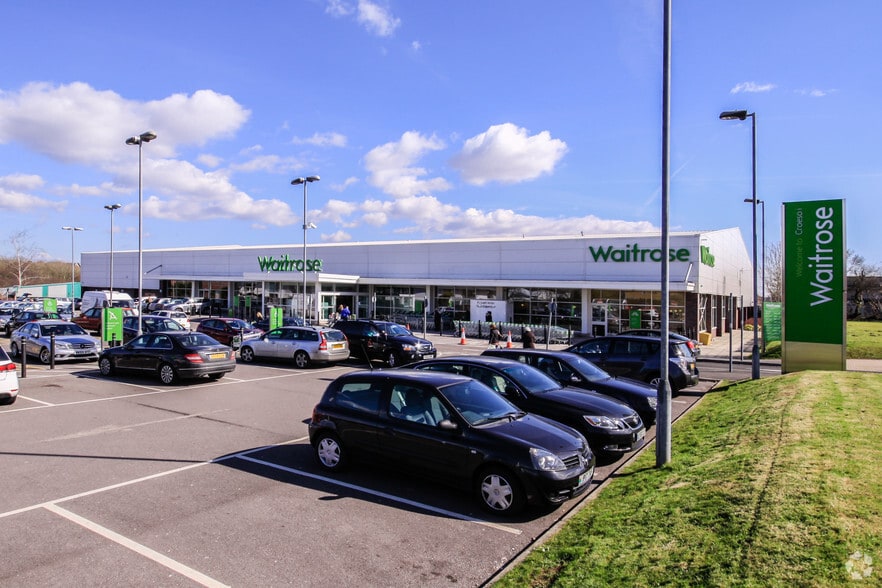 Croescadarn Clos, Cardiff for sale - Primary Photo - Image 1 of 4