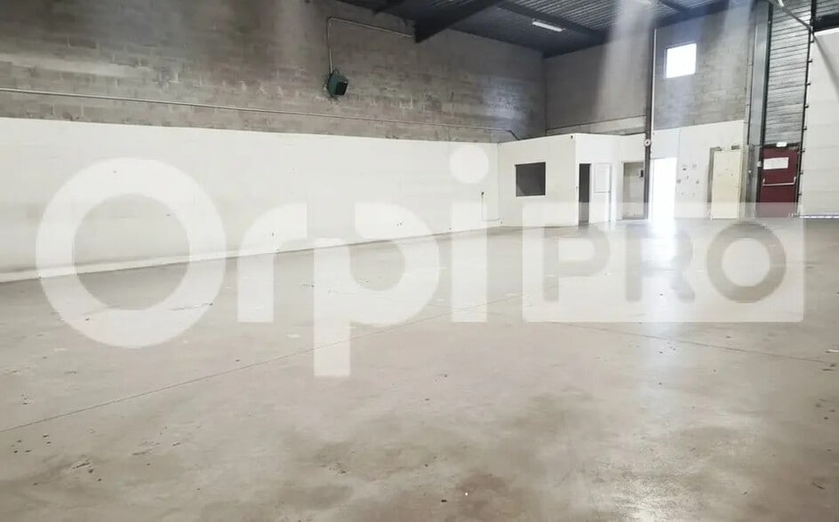 Industriel dans Chilly-Mazarin à louer - Photo intérieure - Image 3 de 3