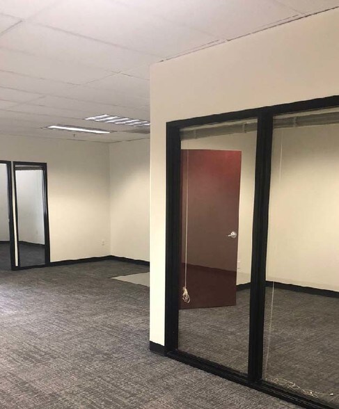 40 W Baseline Rd, Tempe, AZ à louer - Photo intérieure - Image 3 de 7