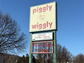 808-810 N Monroe St, Waterloo, WI à louer Photo intérieure- Image 2 de 16