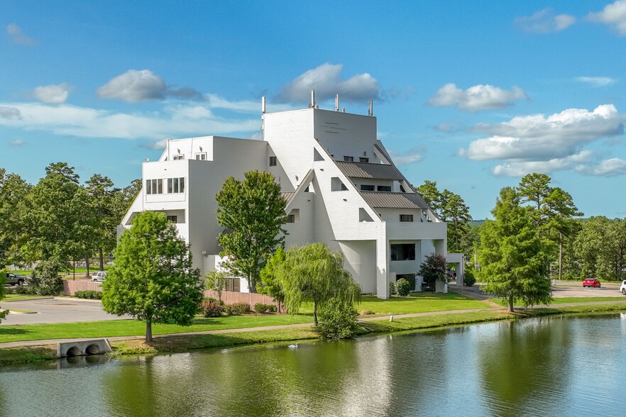 600 Pine Forest Dr, Maumelle, AR à vendre - Photo du bâtiment - Image 1 de 1