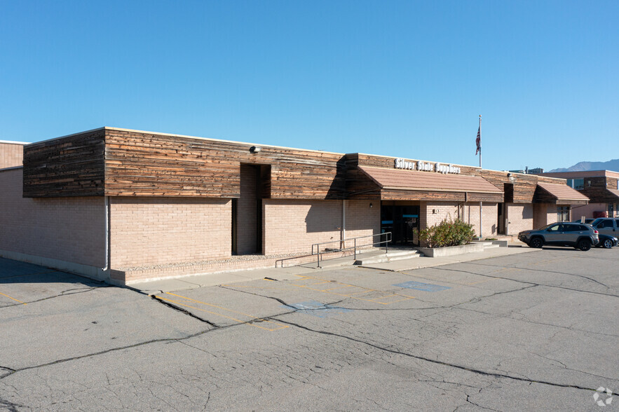 1000-1010 W 2610 S, Salt Lake City, UT for lease - Primary Photo - Image 1 of 4