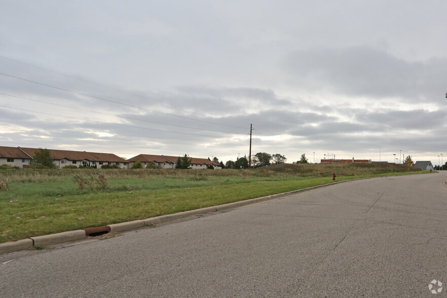 35th St, Kenosha, WI for sale - Building Photo - Image 1 of 9