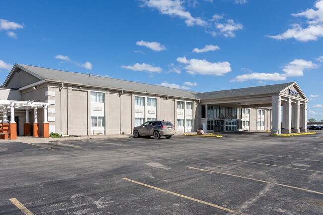 More details for Baymont Super 8 Des Moines – Hospitality for Sale, Des Moines, IA