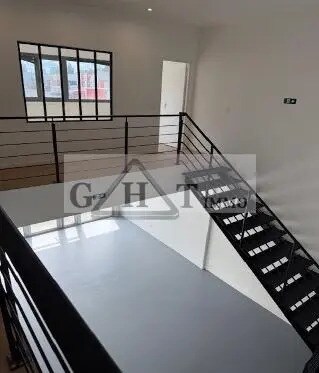 Industrial in Villeneuve-la-Garenne for lease Interior Photo- Image 1 of 5