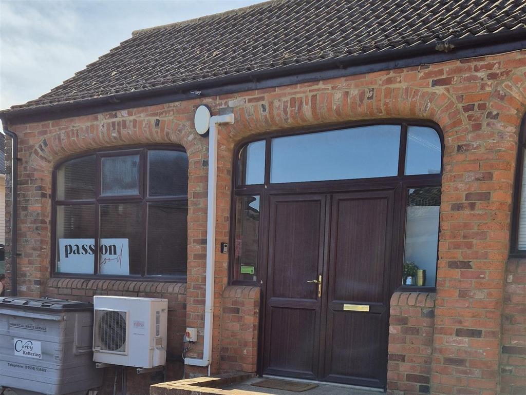 Desborough Rd, Market Harborough à vendre Photo du bâtiment- Image 1 de 1