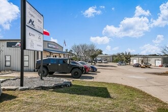 5004 Bee Creek Rd, Spicewood, TX for lease Building Photo- Image 1 of 20
