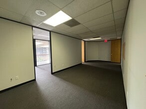 1880 S Dairy Ashford Rd, Houston, TX for lease Building Photo- Image 2 of 2