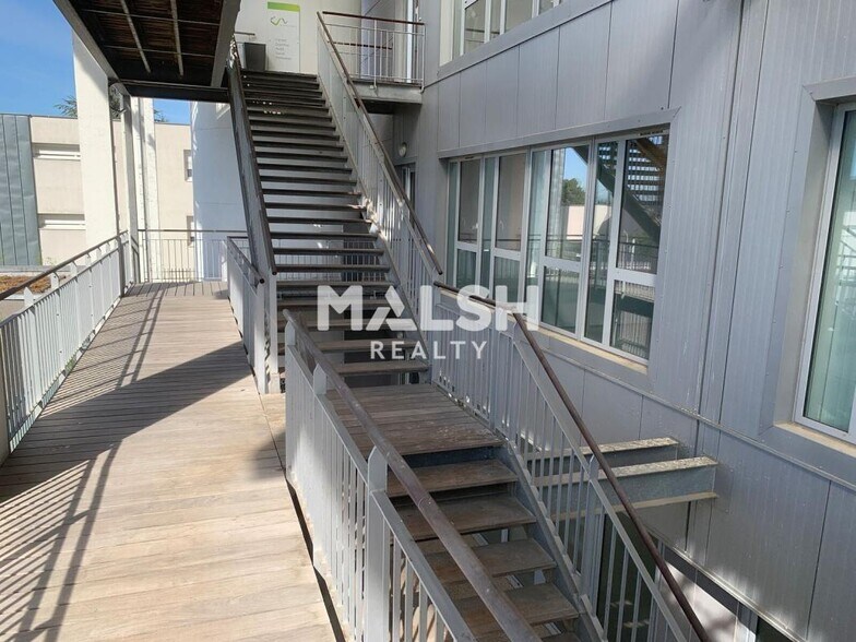 Office in Rillieux La Pape for sale - Building Photo - Image 2 of 19