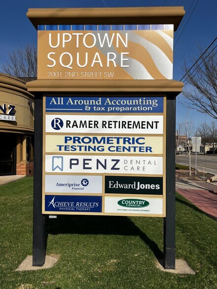 2001 Second St SW, Rochester, MN à louer - Photo du bâtiment - Image 3 de 6