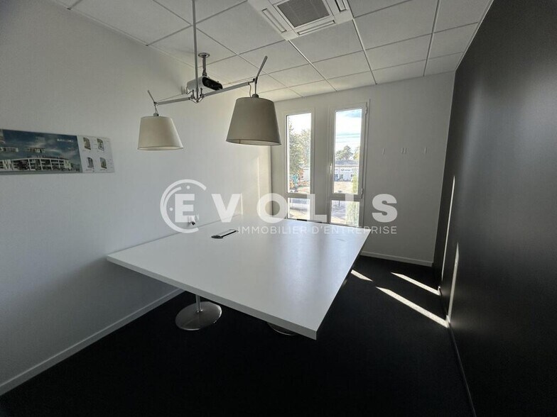 Bureau dans Mérignac à louer - Photo intérieure - Image 3 de 9