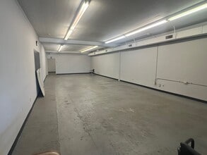 910-980 S Oliver St, Wichita, KS à louer Photo intérieure- Image 2 de 4