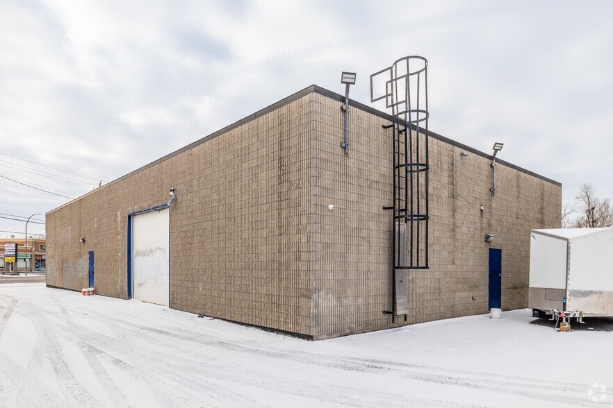 1486 Merivale Rd, Ottawa, ON for lease - Building Photo - Image 2 of 3