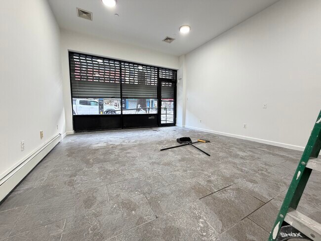 More details for 611 Grand St, Brooklyn, NY - Retail for Lease